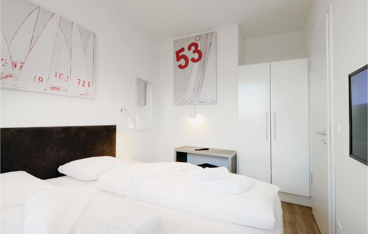 Stunning Apartment In Luebeck Travemuende With Wifi Extérieur photo