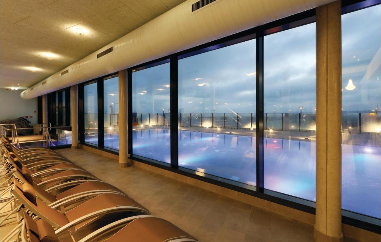 Stunning Apartment In Luebeck Travemuende With Wifi Extérieur photo